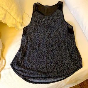 Lululemon sculpt tank, size 6